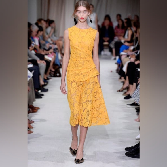 °$3,800 NEW OSCAR DE LA RENTA YELLOW FLORAL GUIPURE LACE DRESS GOWN US 6 - Picture 1 of 15